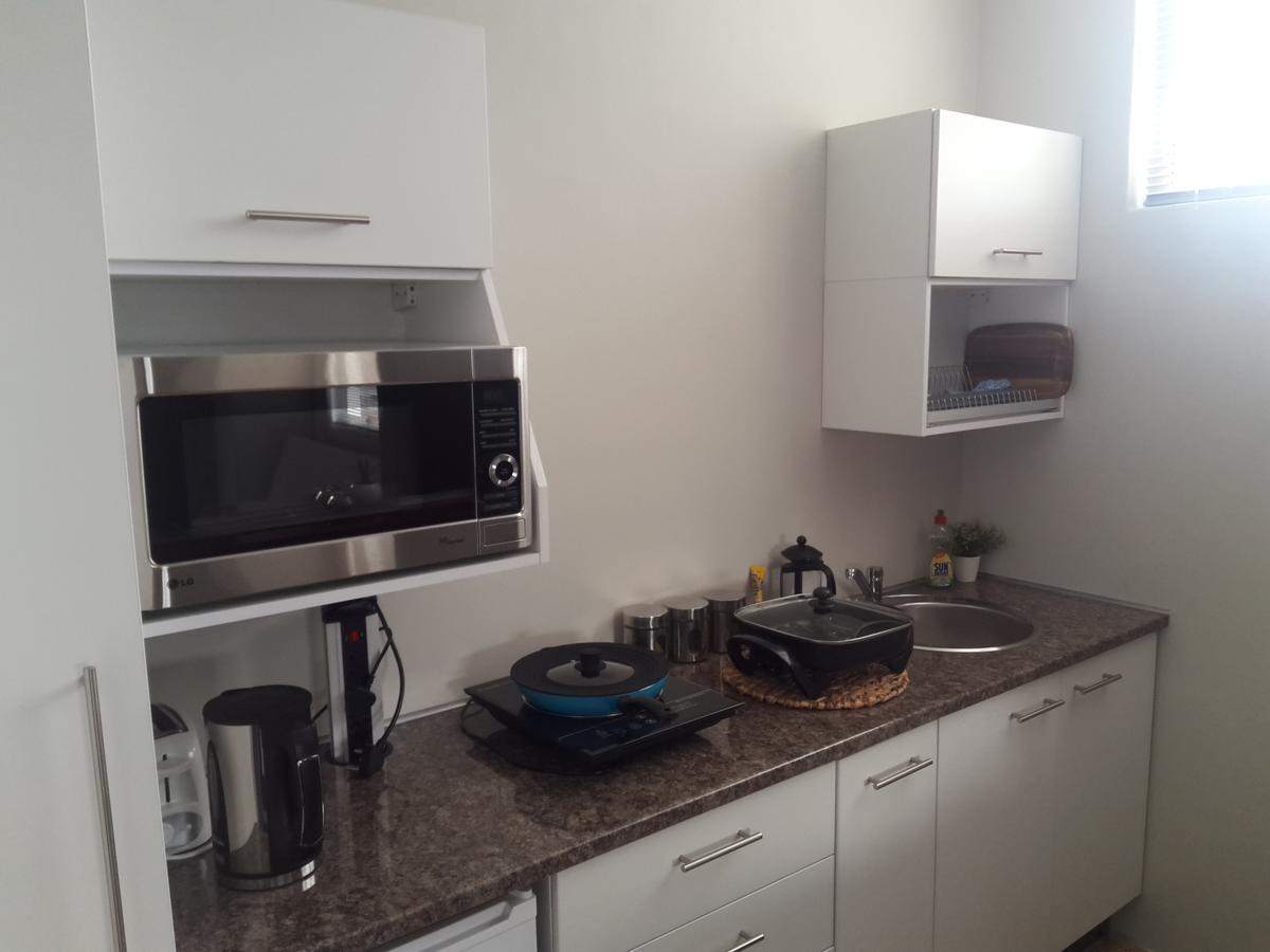 فندق Suiderhof Self-Catering ويندهوك المظهر الخارجي الصورة